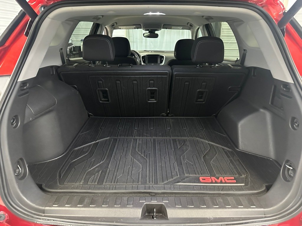 2023 GMC Terrain SLE - Photo 25
