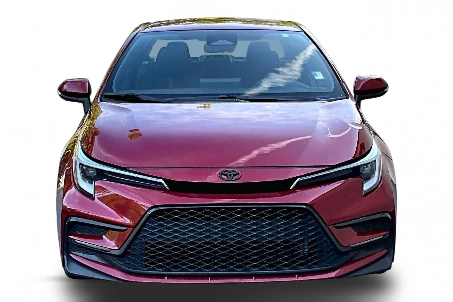 Used 2025 Ruby Flare Pearl Toyota SE image 4