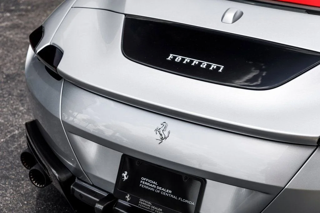 Used 2024 Sanusilver Ferrari Spider image 12