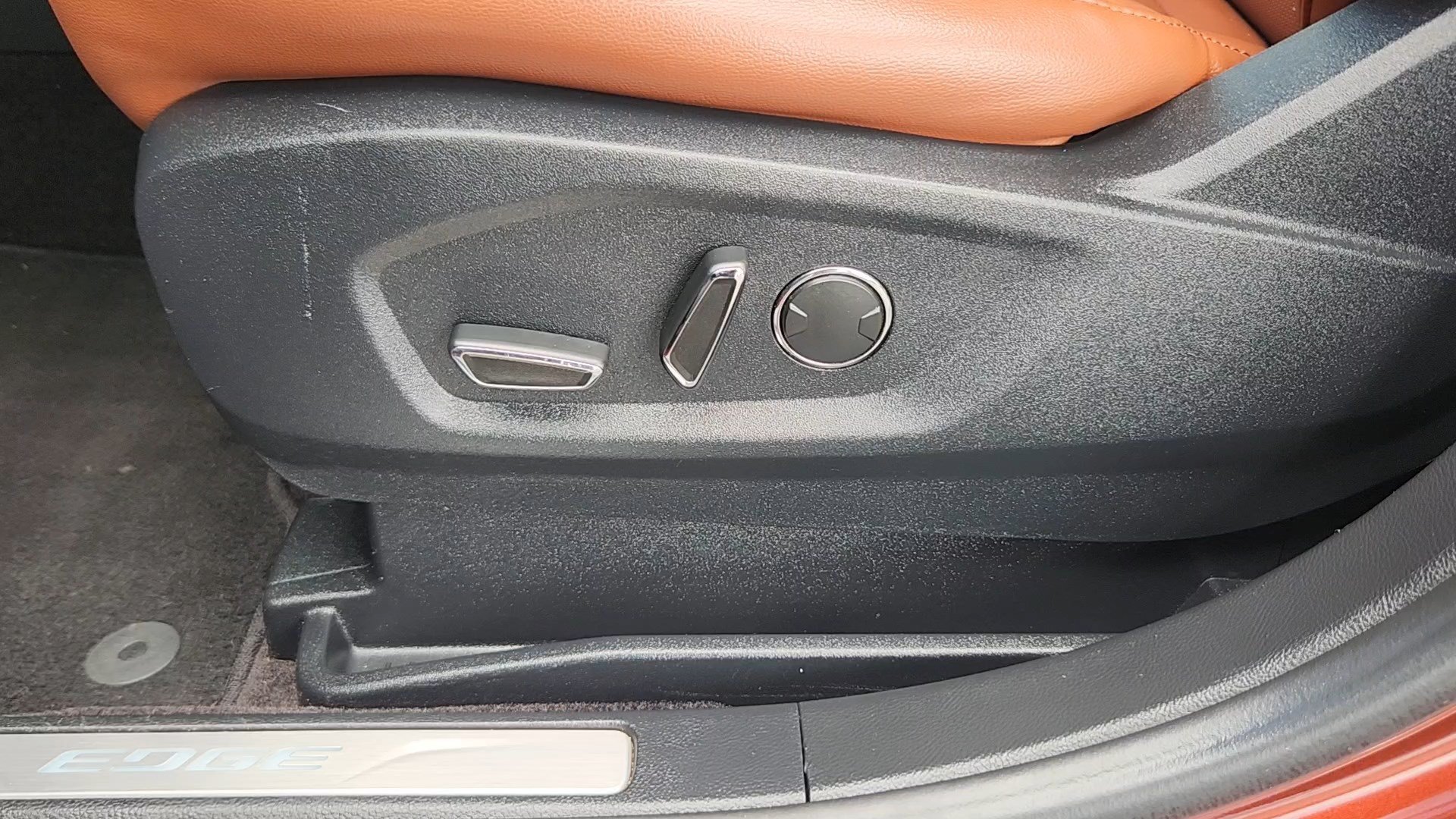 Used 2016 Bronze Fire Metallic Tinted Clearcoat Ford Titanium image 8