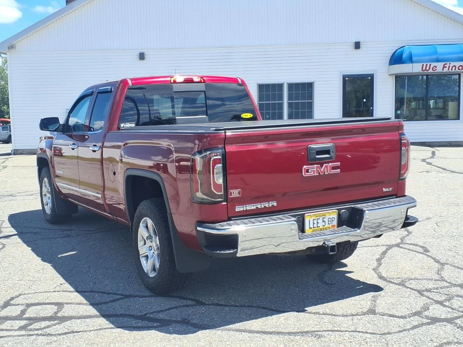 Used 2018 Quartz GMC SLT image 7