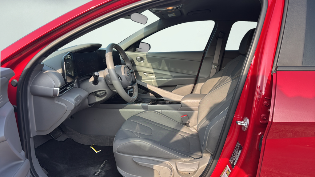 Used 2023 Red Hyundai SEL image 15