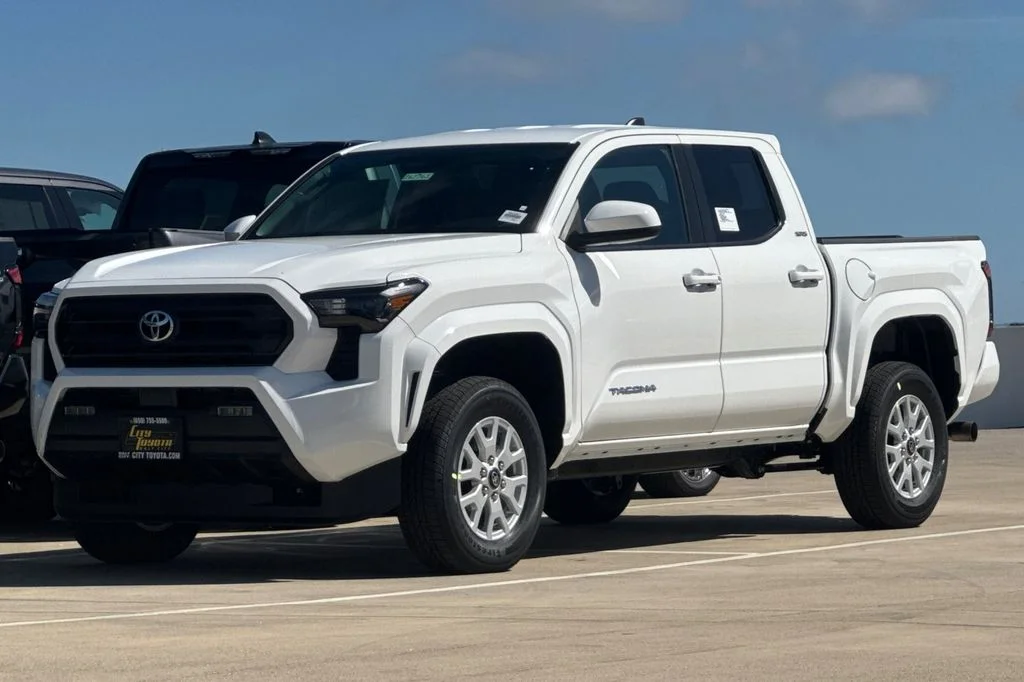 New 2026 Ice Cap Toyota  SR5 image 8