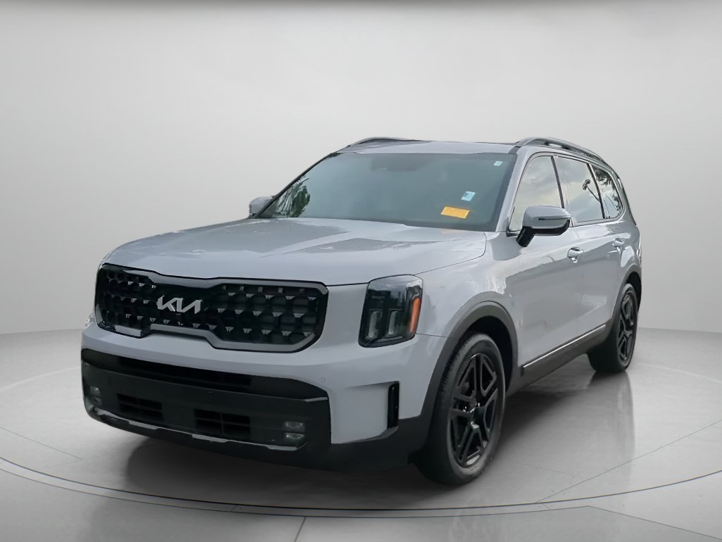 Used 2024 Wolf Gray Kia SX X-Line image 5