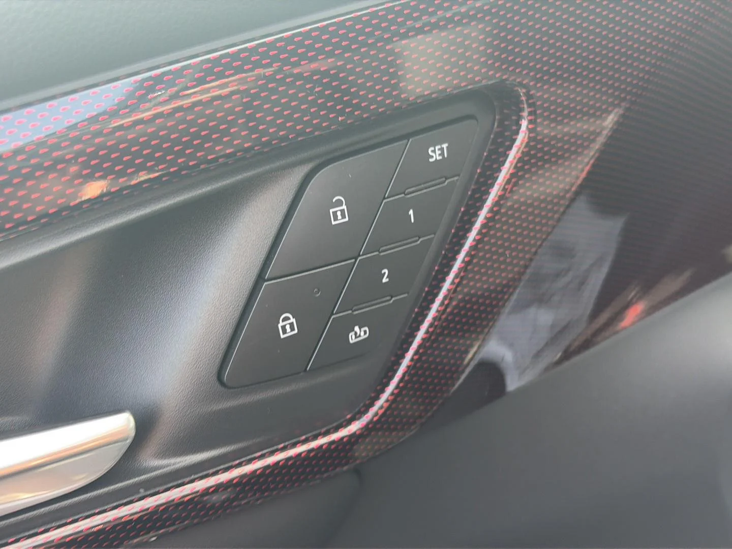 2027 Chevrolet Traverse RS - Photo 12