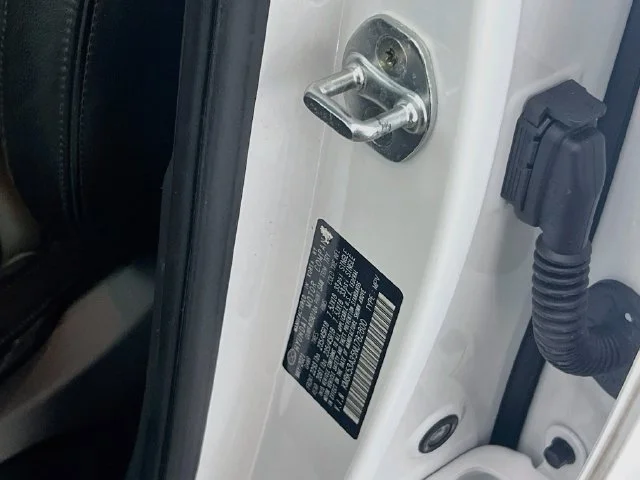 Used 2022 Lunar Hyundai Limited image 16