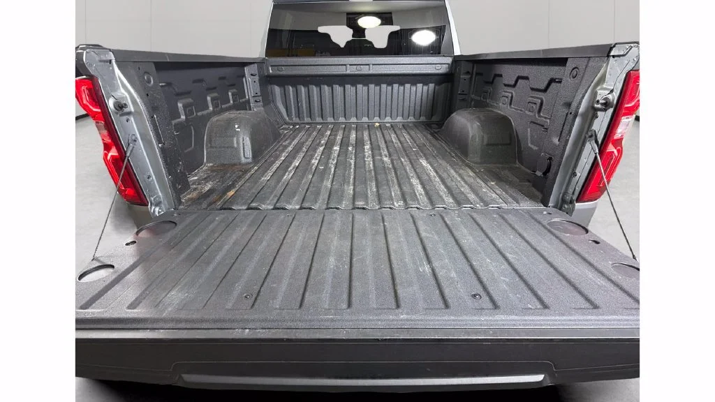 Used 2025 Sterling Gray Metallic Chevrolet RST image 29
