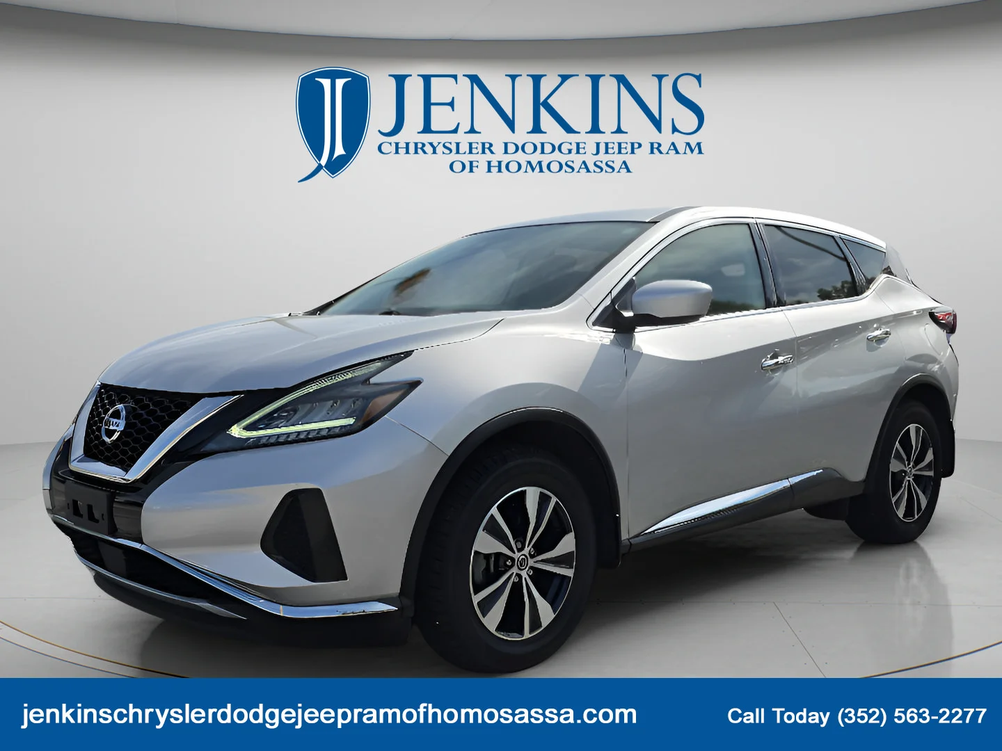 Used 2022 Brilliant Silver Metallic Nissan S image 11