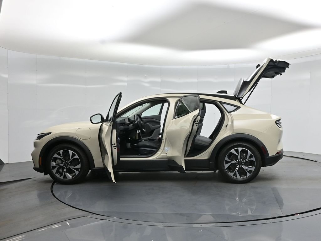 New 2026 Desert Sand Ford Select image 32