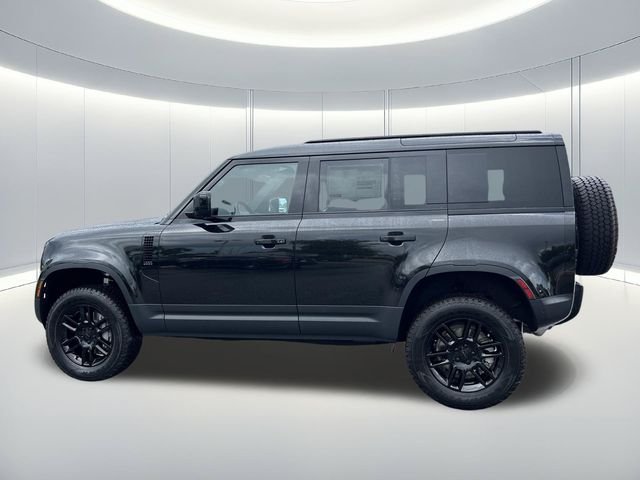 New 2026 Santorini Black Land Rover S image 2