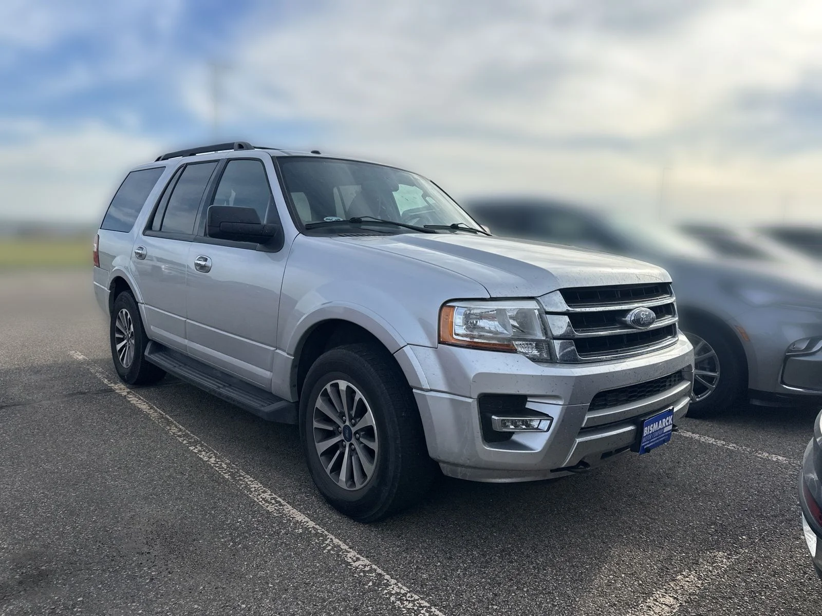 Used 2017 Silver Ford XLT image 2