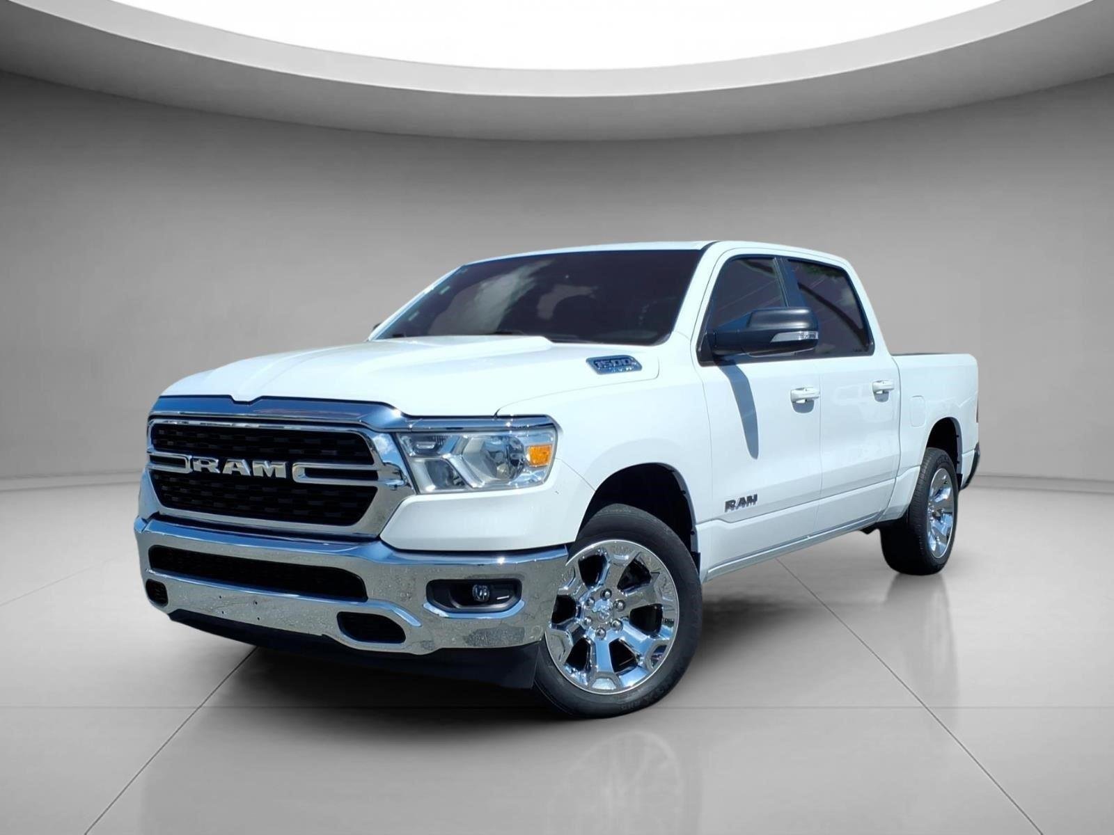 2022 RAM 1500 Big Horn/Lone Star 4x4 Crew Cab 5'7's photo