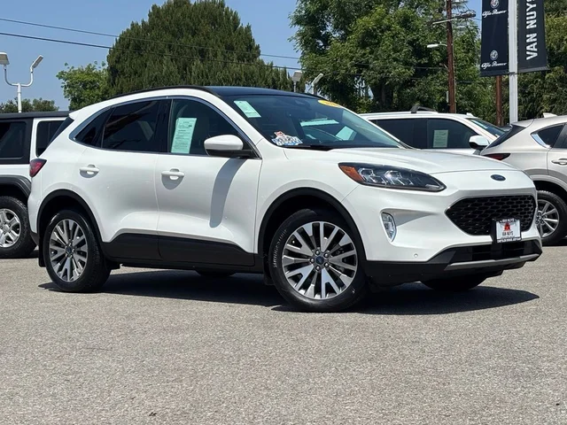 2022 Ford Escape Titanium