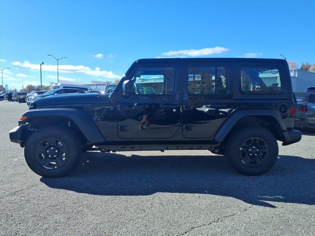 New 2026 Black Clear-Coat Exterior Paint Jeep 4-Door Sport image 15