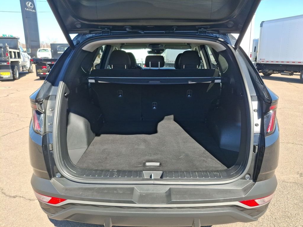 Used 2023 Black Hyundai SEL image 19