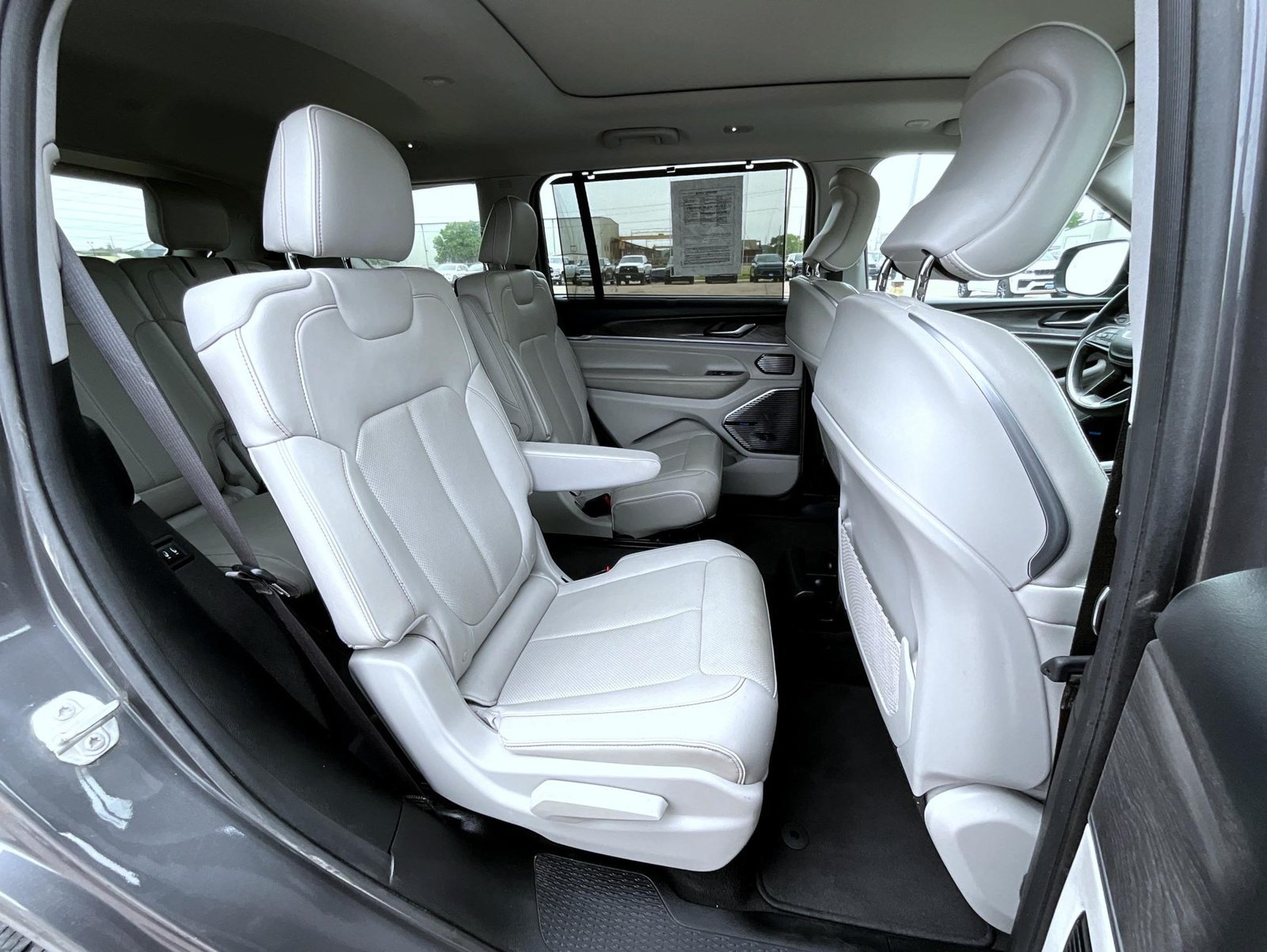 Used 2021 Gray Jeep Overland image 18