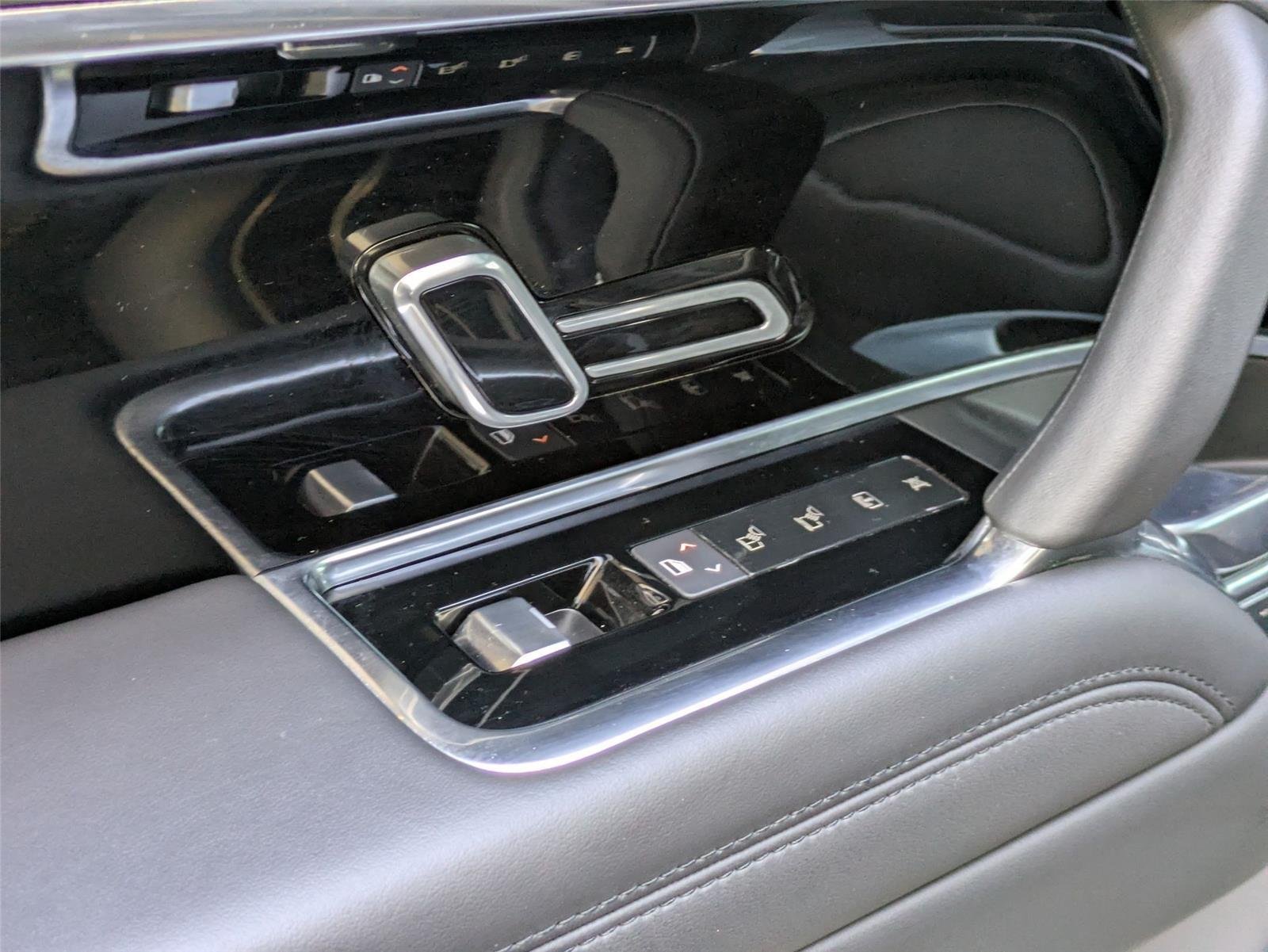 2023 Land Rover Range Rover SE - Photo 27