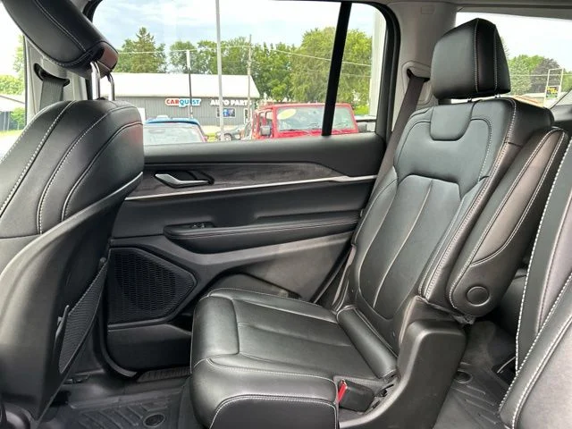 Used 2023 Gray Jeep Limited image 20