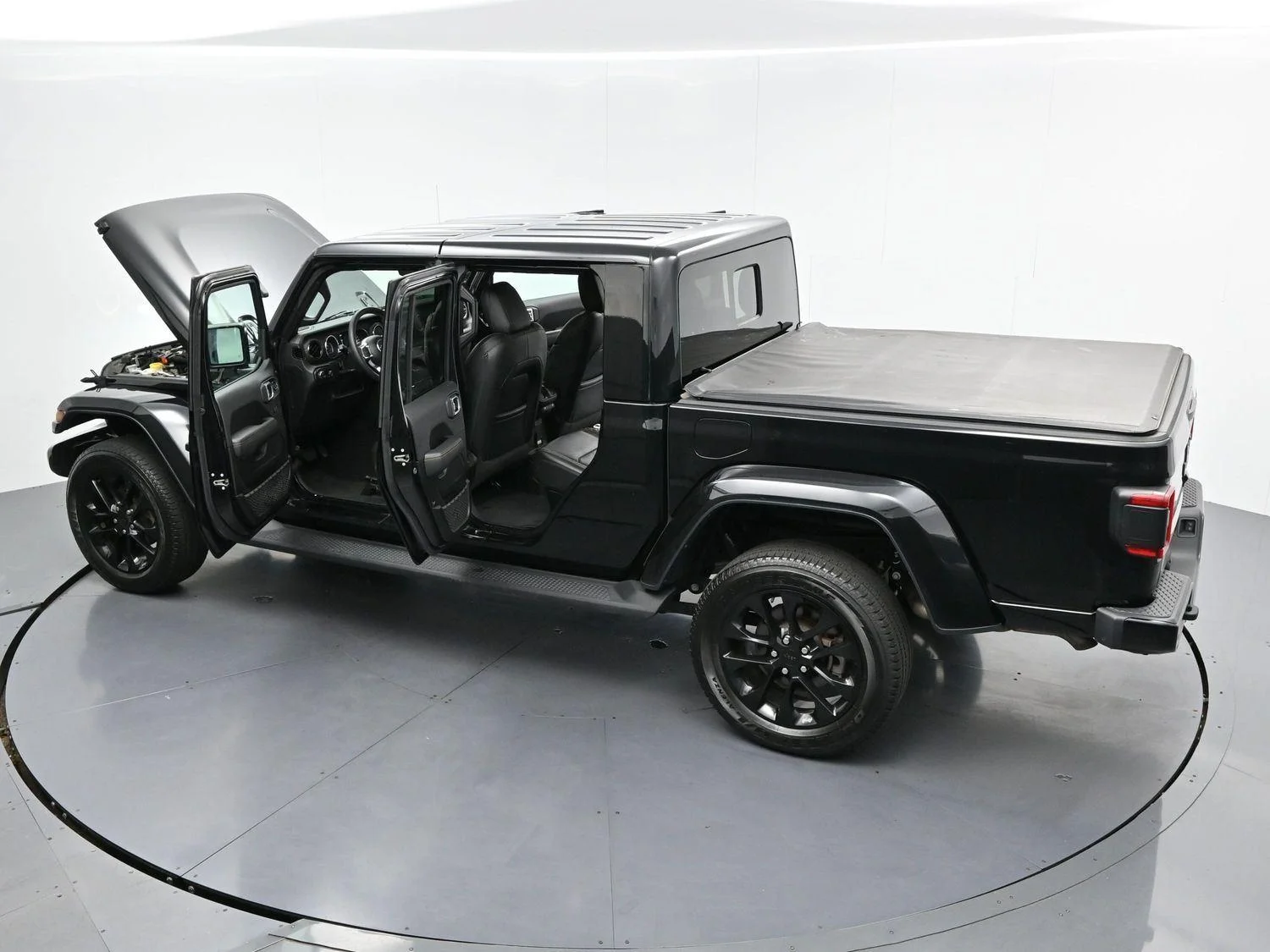 Used 2023 Black Clearcoat Jeep High Altitude image 37