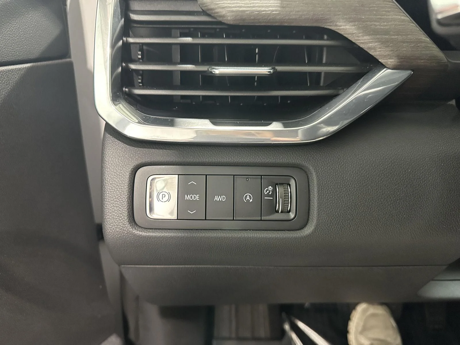 Used 2026 Summit White GMC Denali image 17