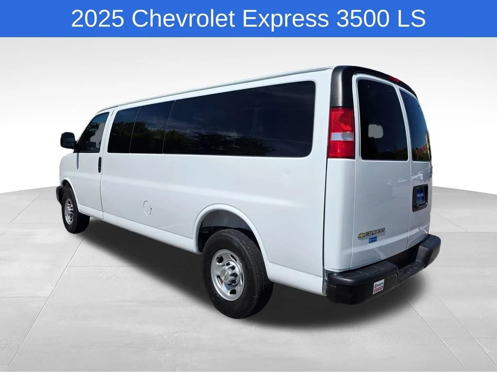 Used 2025 Summit White Chevrolet 1LS image 6