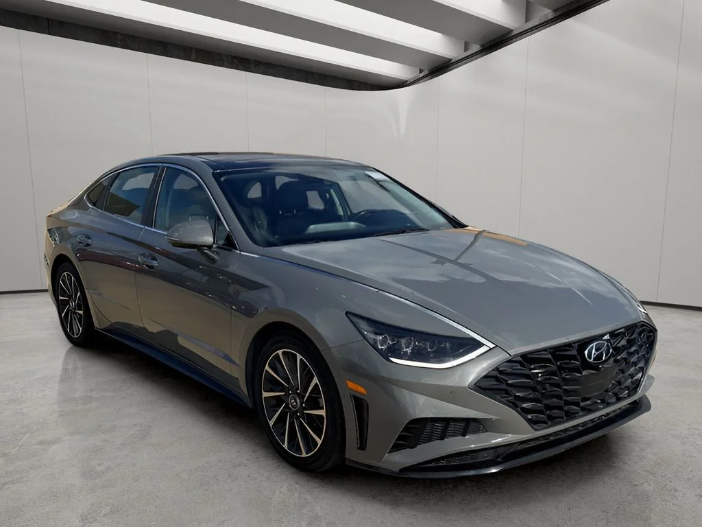 Used 2022 Hampton Gray Hyundai Limited image 8