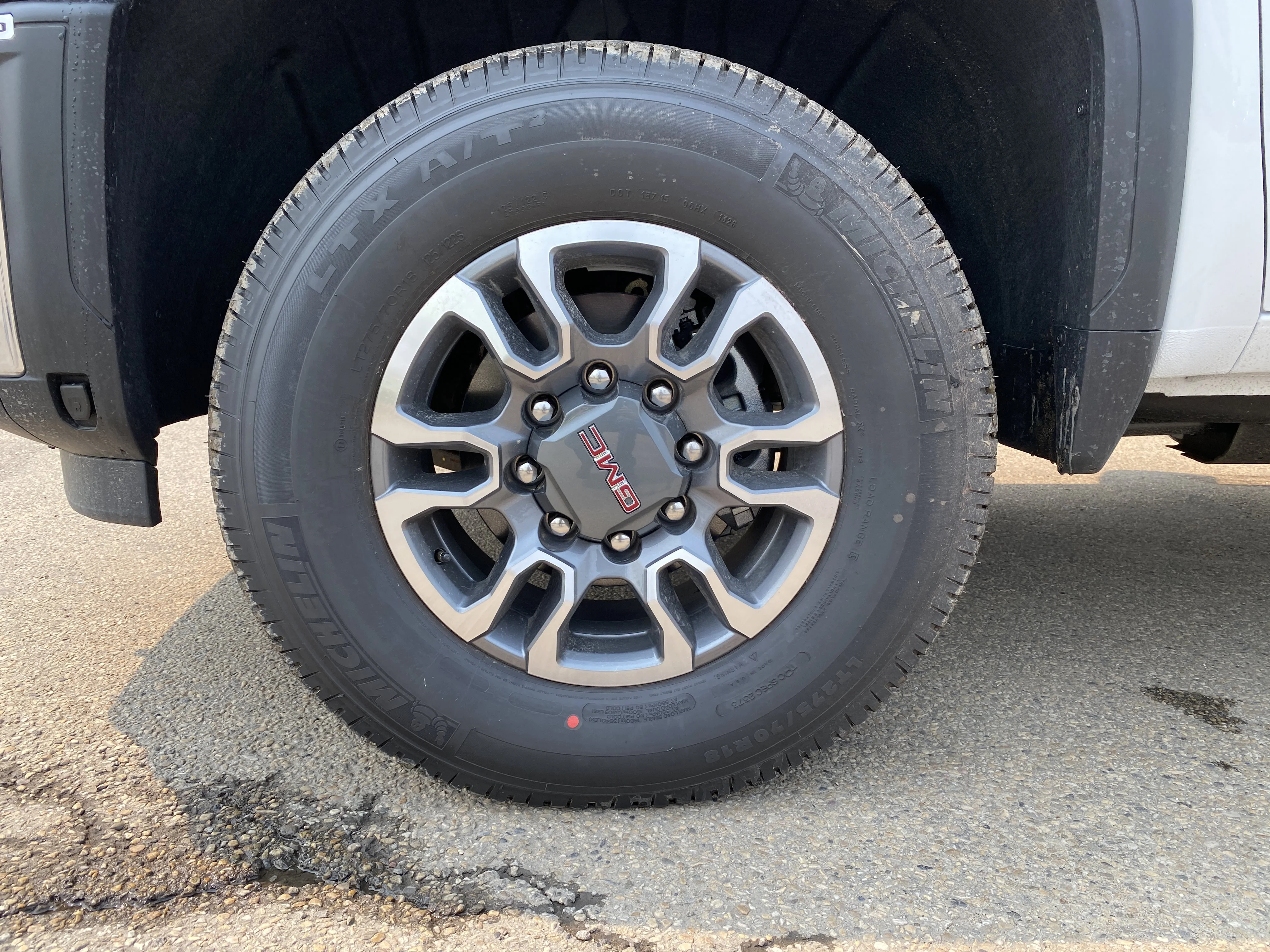 New 2026 Summit White GMC SLE image 12