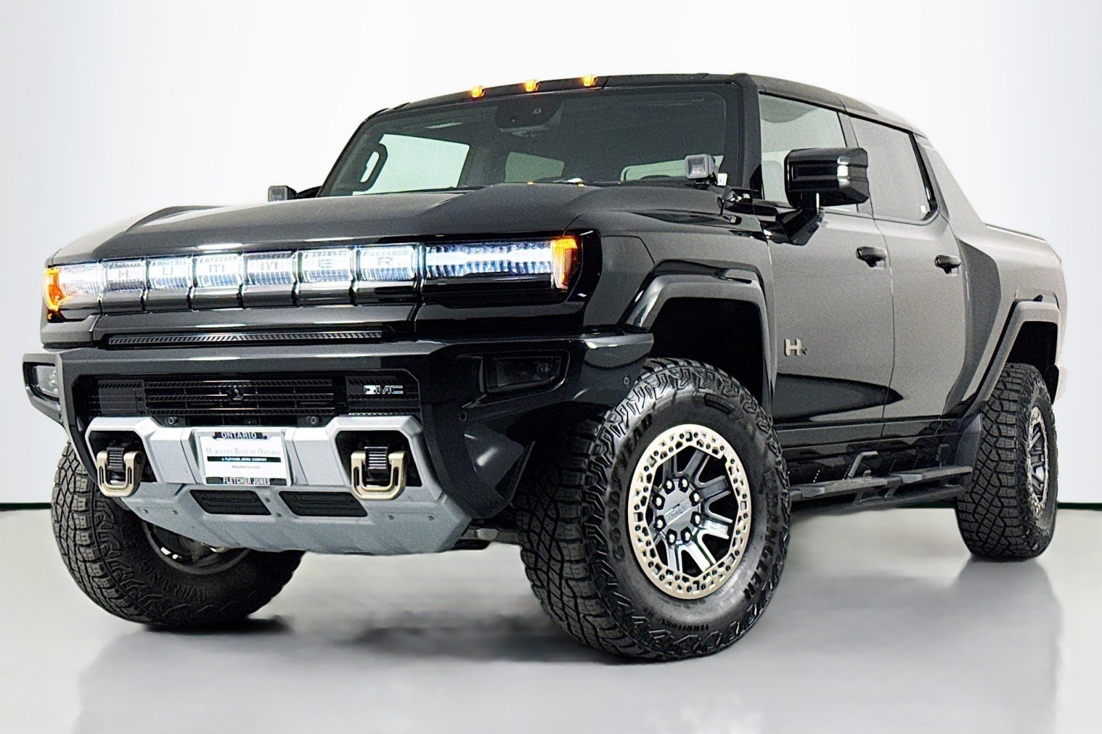 2024 GMC Hummer EV 3X's photo