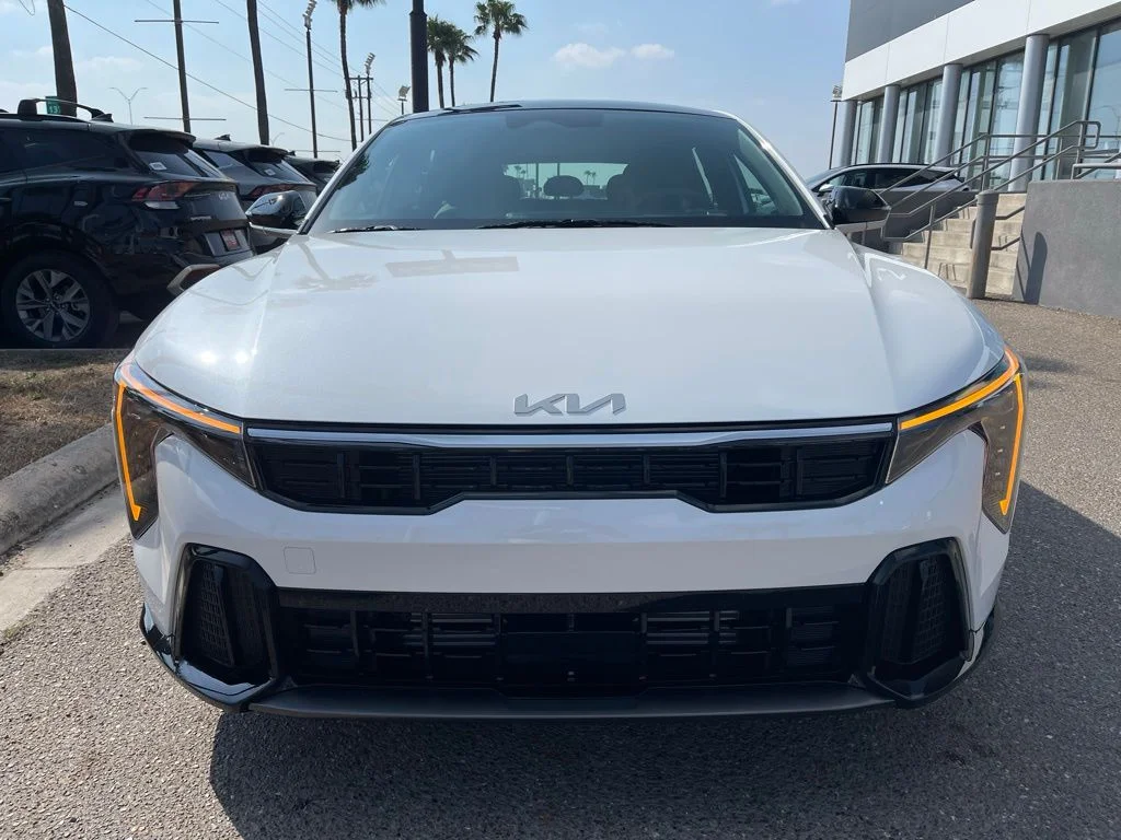 New 2026 White Kia GT-Line Turbo image 2