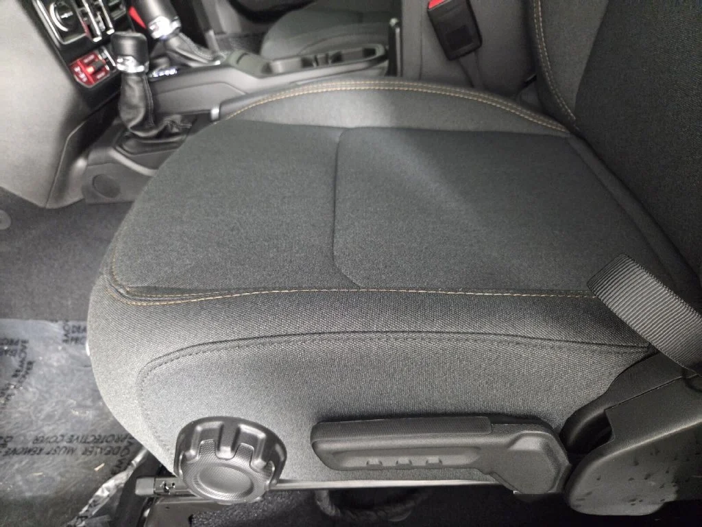 2026 Jeep Wrangler 4-Door Willys - Photo 11