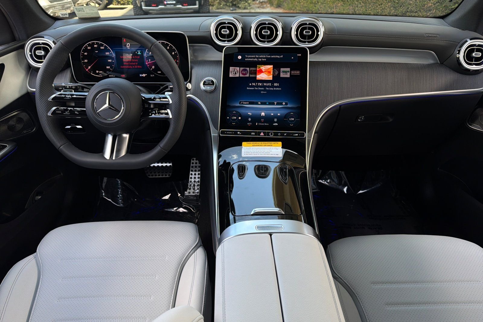 New 2026 Obsidian Black Metallic Mercedes-Benz GLC 300 image 2