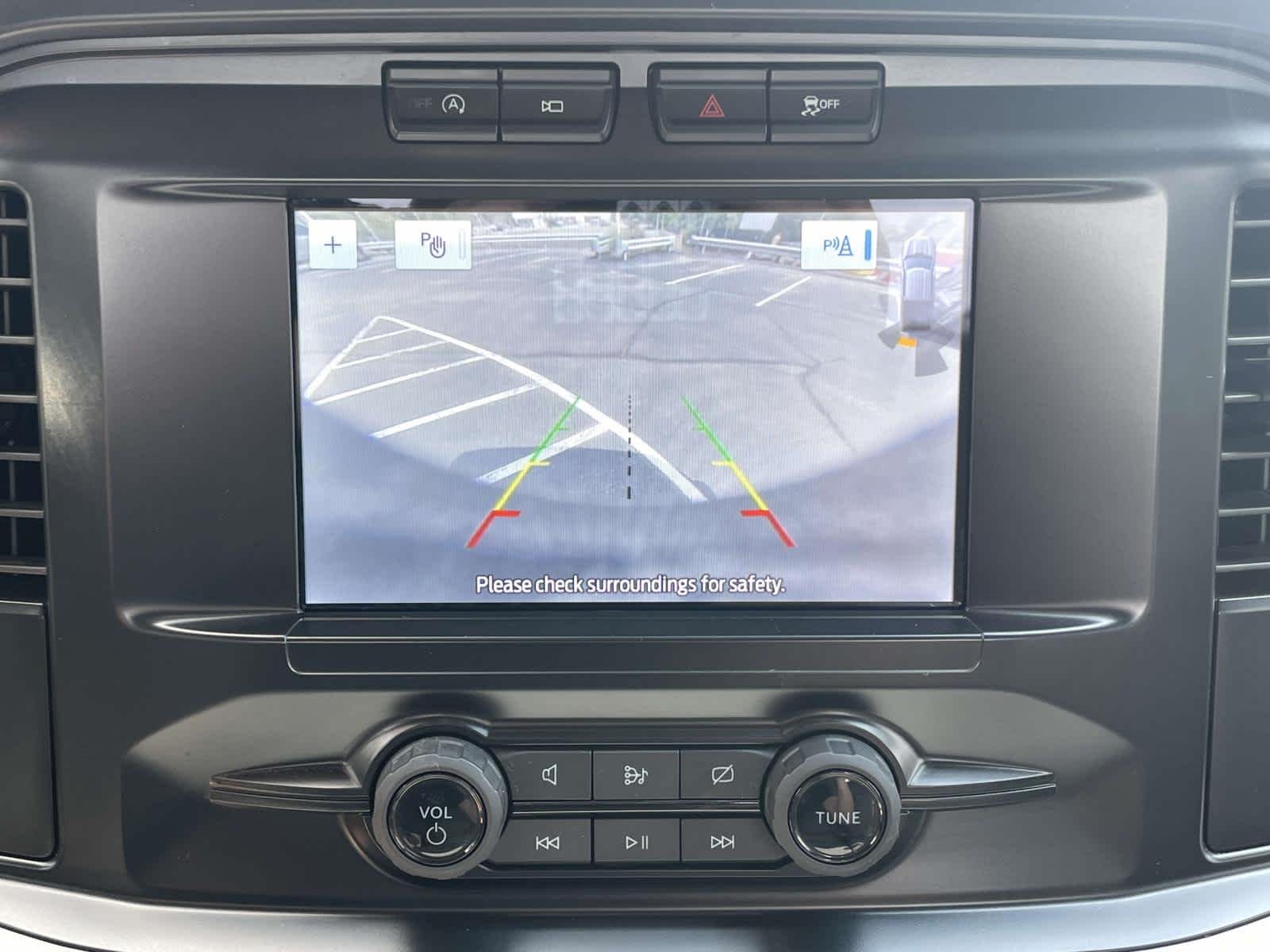 Used 2023 Oxford White Ford XL image 27