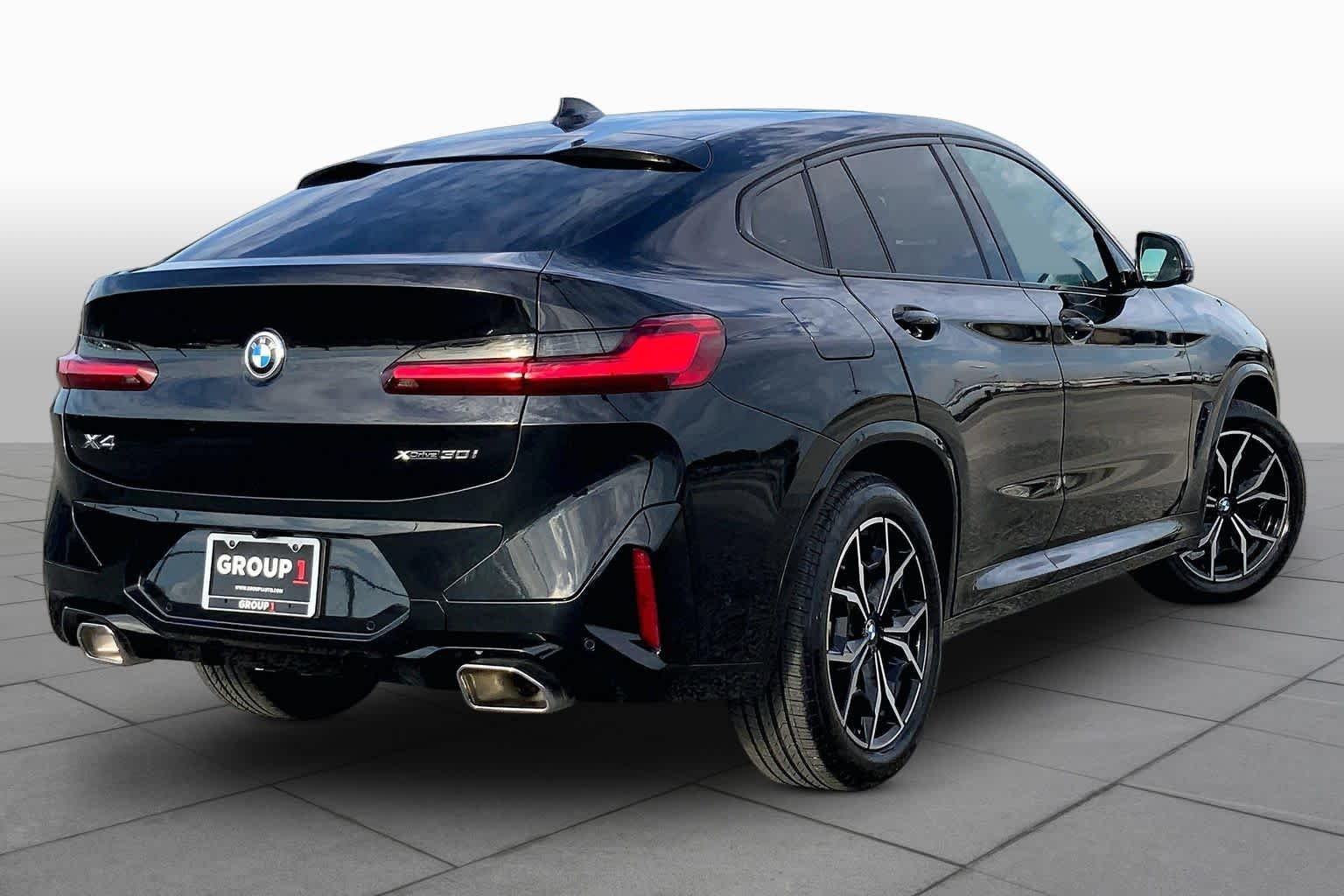 Used 2022 Black Sapphire Metallic BMW xDrive30i image 13