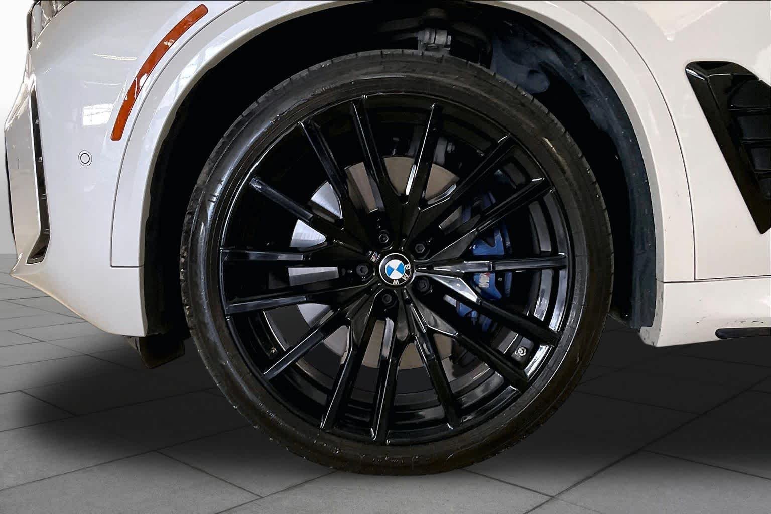 Used 2024 Mineral White Metallic BMW M60i image 10