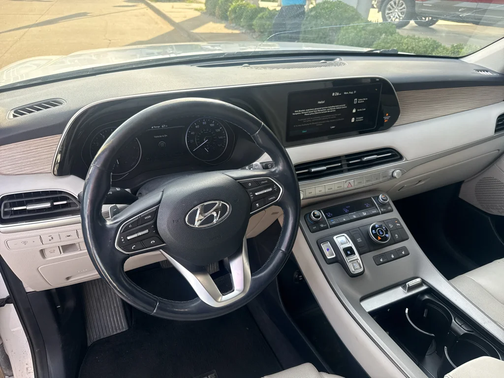 Used 2021 Hyper White Hyundai SEL image 11