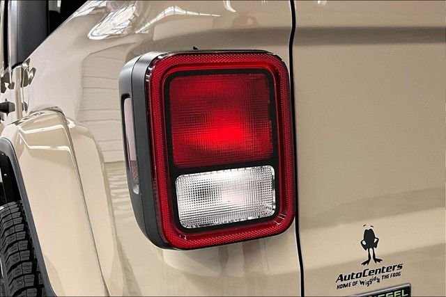 Used 2022 Limited Edition Gobi Clearcoat Jeep Willys image 36