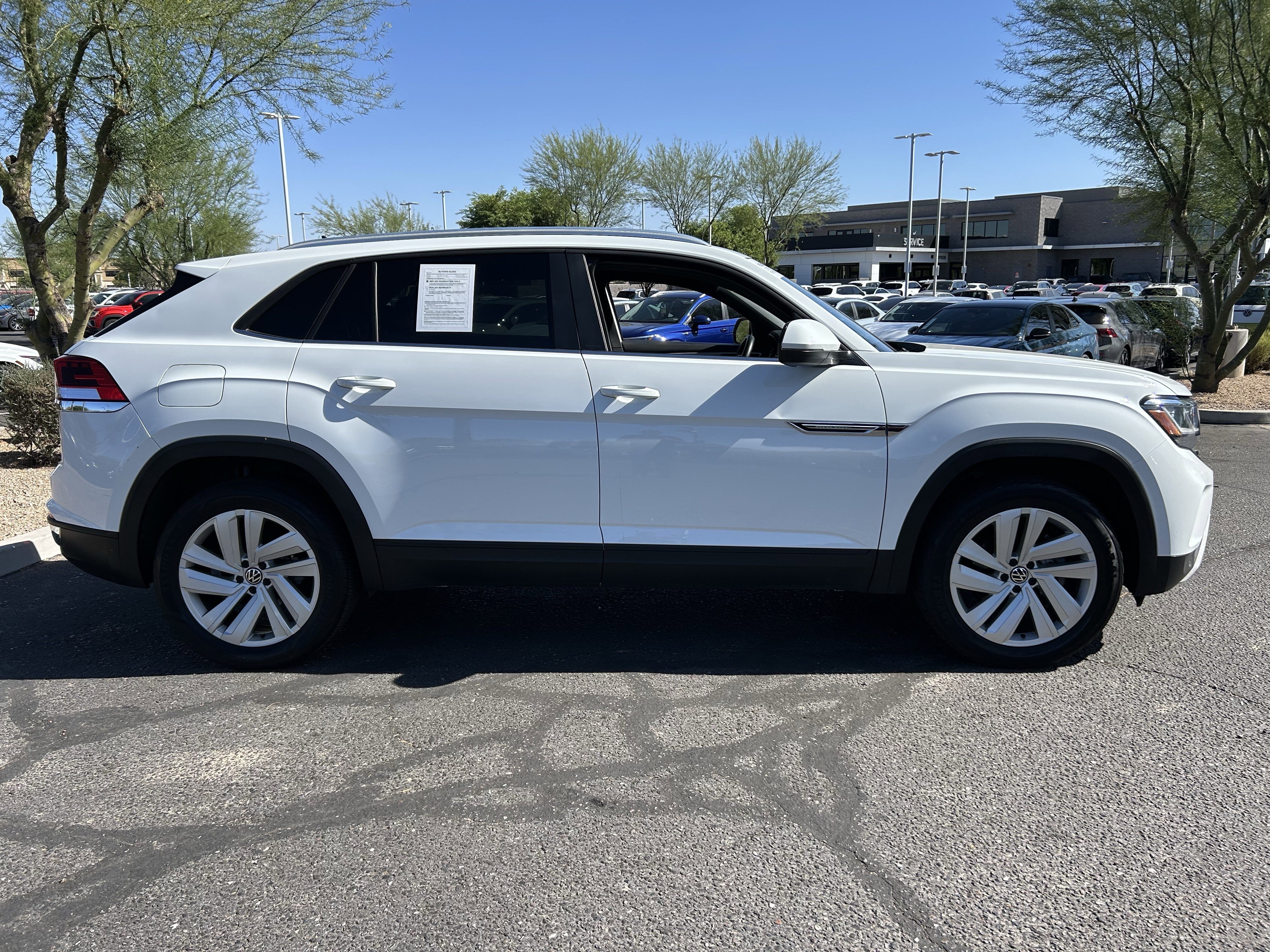 Used 2023 Pure White Volkswagen 2.0T SE w/Technology image 5