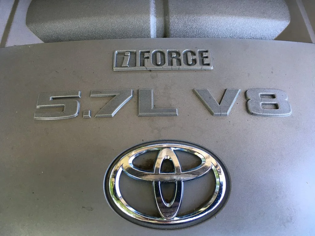 Used 2010 Silver Toyota Limited image 15