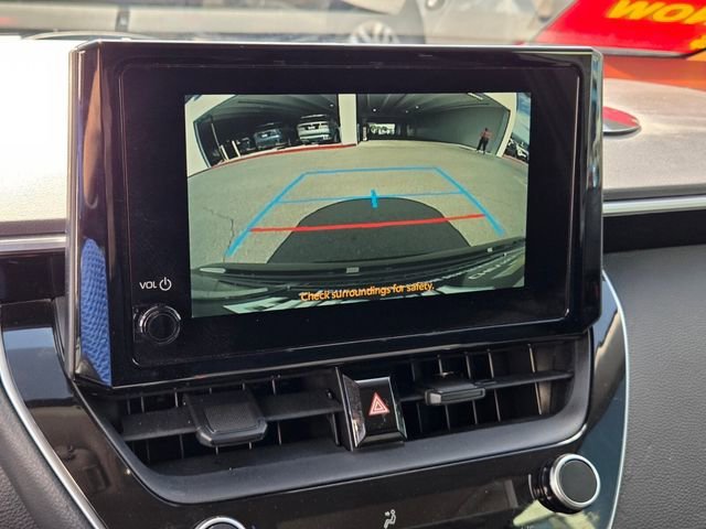 2025 Toyota Corolla LE - Photo 21