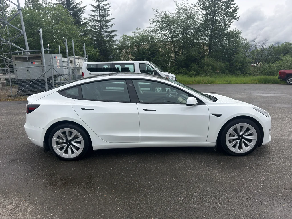 Used 2021 Tesla Model 3 Base with VIN 5YJ3E1EBXMF044335 for sale in Juneau, AK