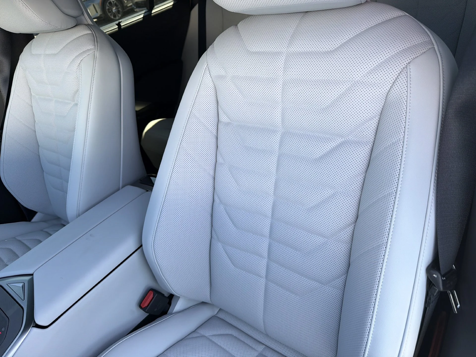 New 2027 Dravit Grey Metallic BMW  image 24