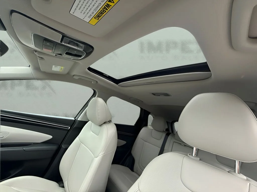 Used 2024 Silver Hyundai SEL image 11