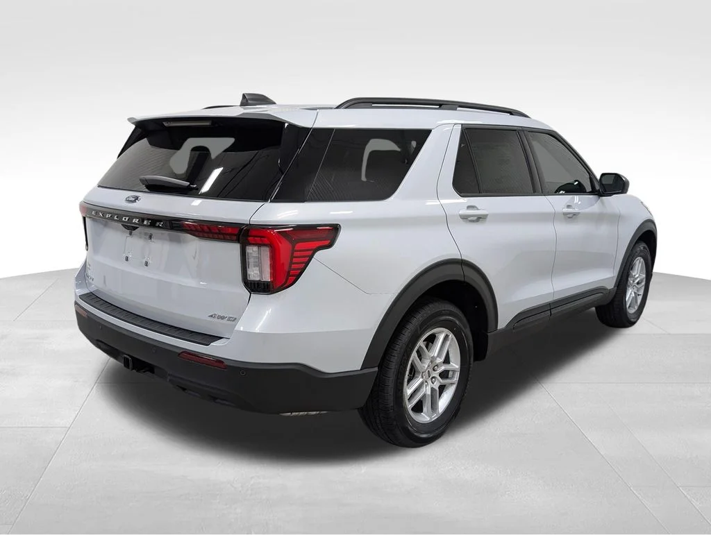 New 2026 Space White Metallic Ford Active image 20