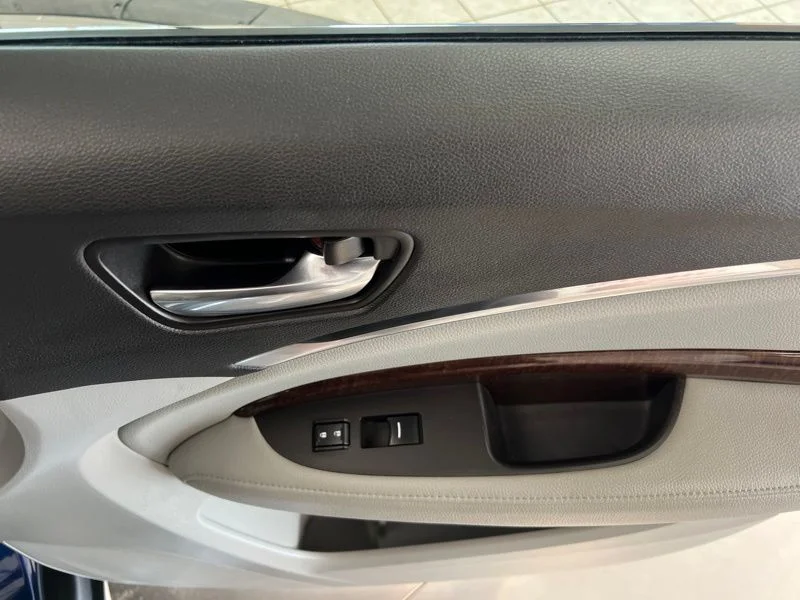 Used 2018 Blue Acura 3.5L image 16