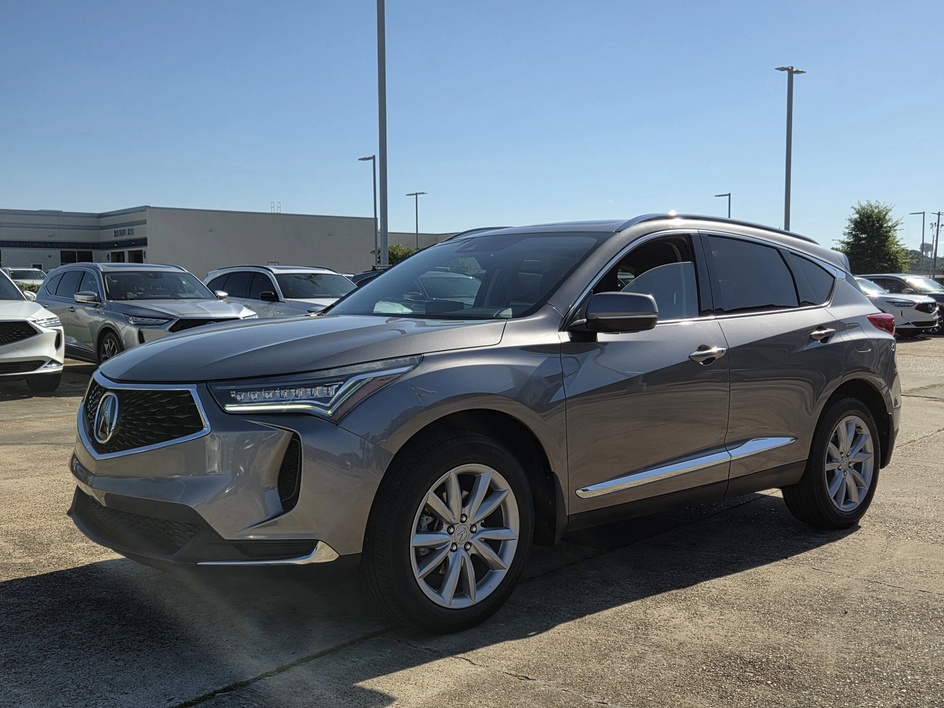 Used 2023 Liquid Carbon Metallic Acura RDX image 32