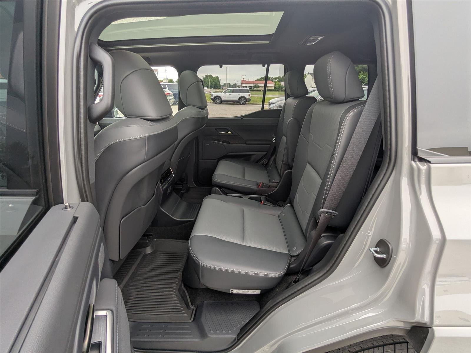 Used 2026 Incognito Lexus GX 550 Luxury + image 25