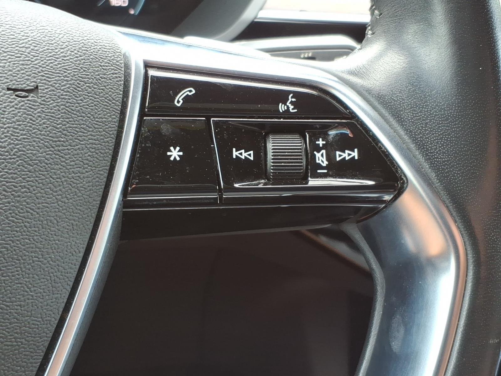Used 2019 Mythos Black Metallic Audi Premium Plus image 16
