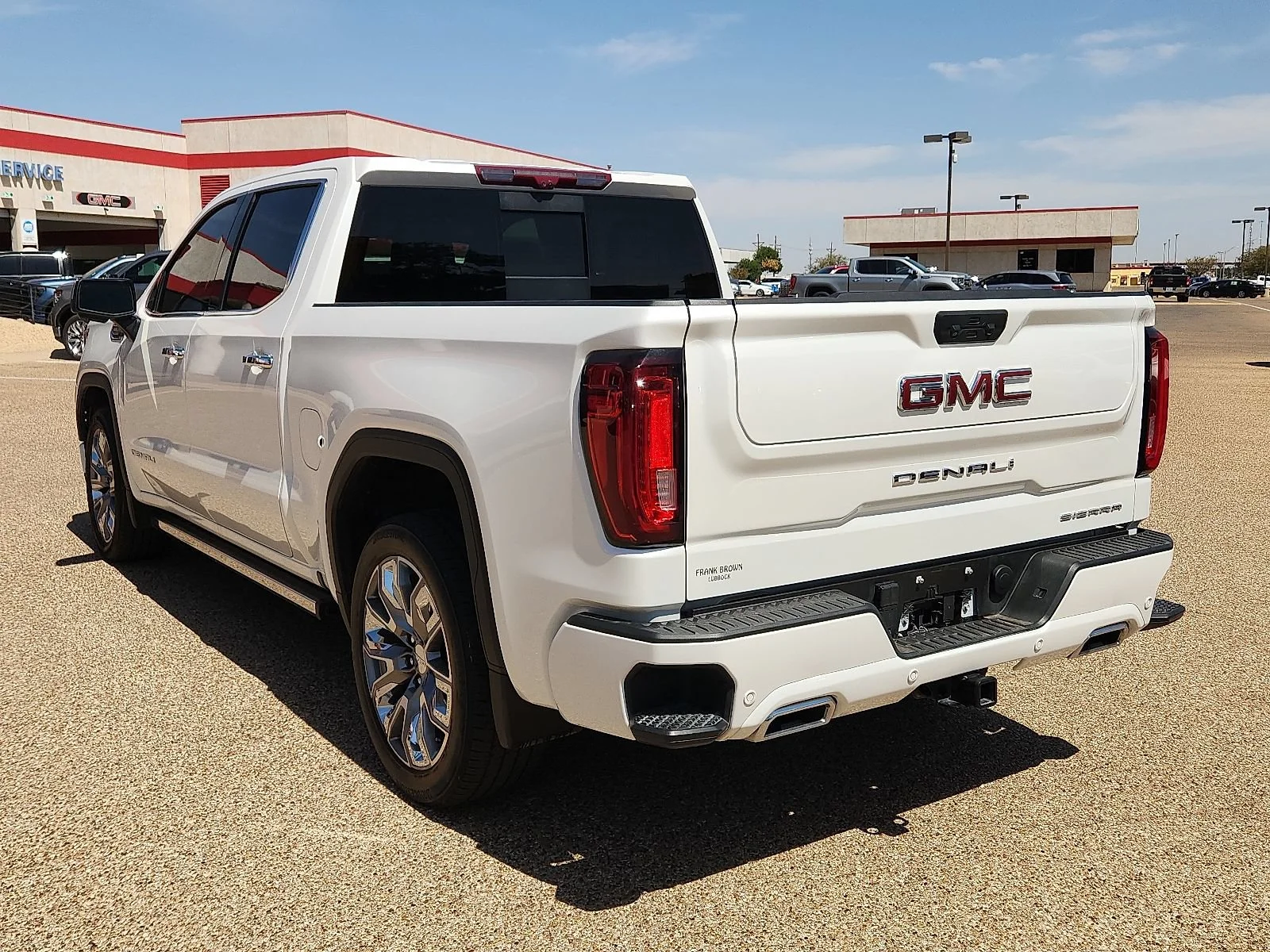 Used 2024 White Frost Tricoat GMC Denali image 3
