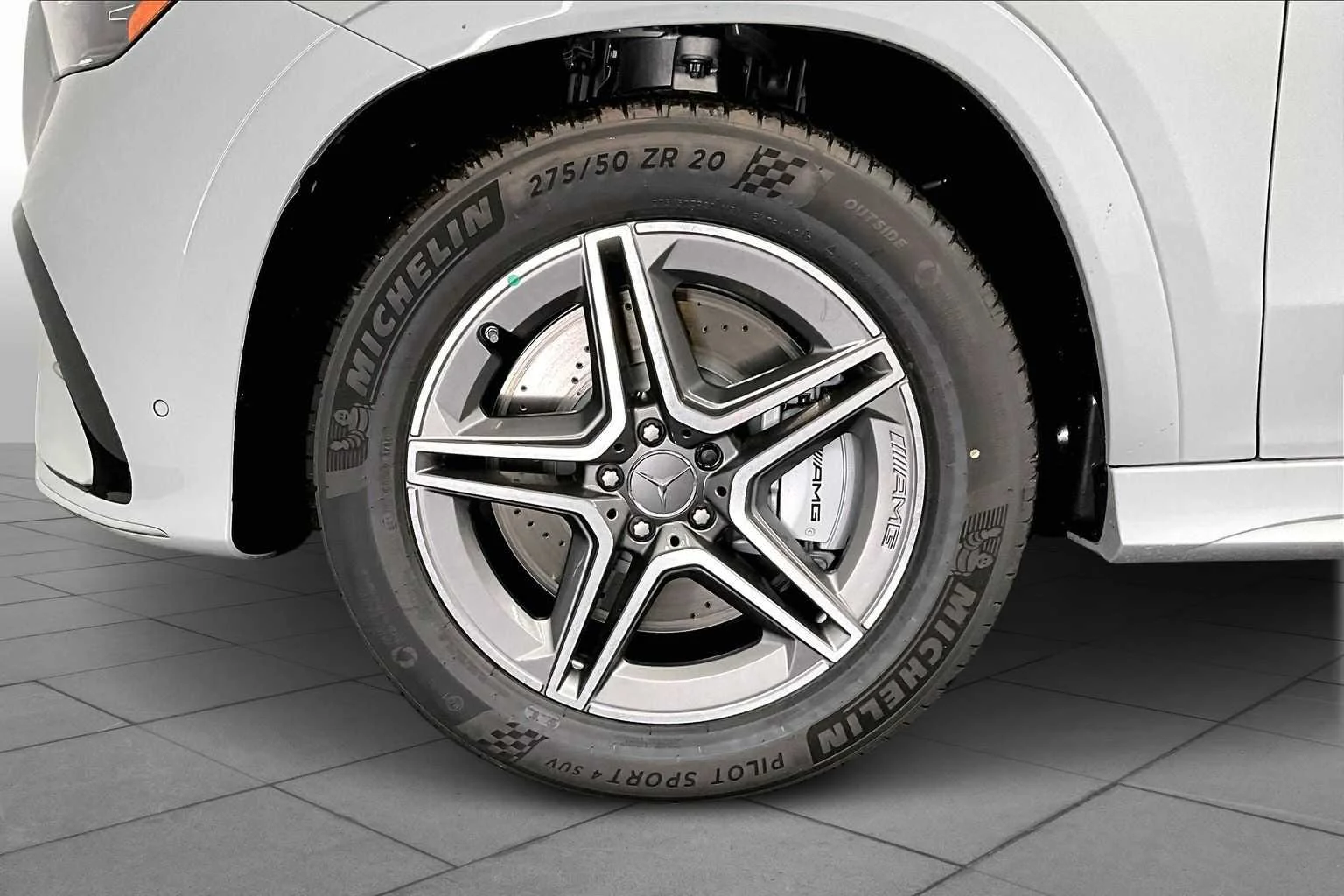 New 2026 MANUFAKTUR Alpine Grey Mercedes-Benz AMG® GLE 53 image 16