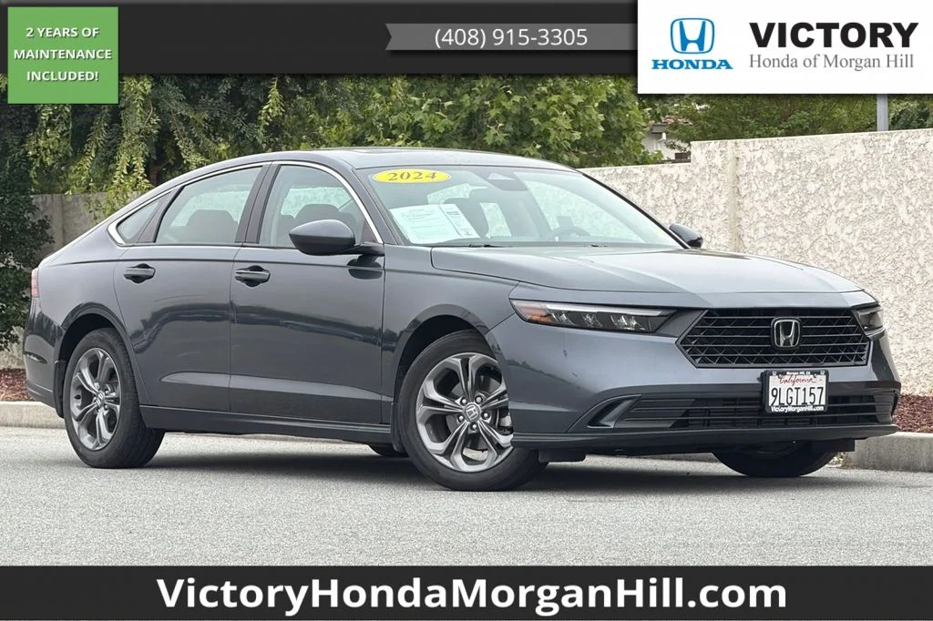 Used 2024 Canyon River Blue Metallic Honda EX image 1